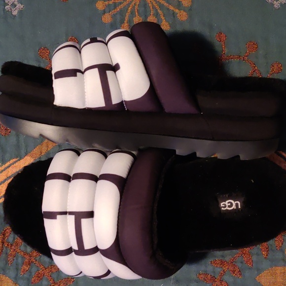 UGG slipper NEW size 9W - Picture 5 of 6